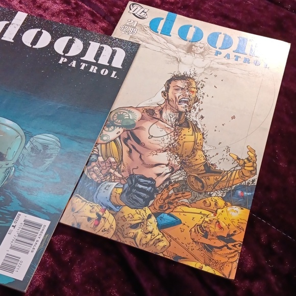 Doom Patrol # 21,22 brandnew - Picture 5 of 5